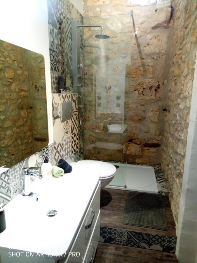 Coeur De Vigne A Colombier 24560 Bed & Breakfast Issigeac ภายนอก รูปภาพ